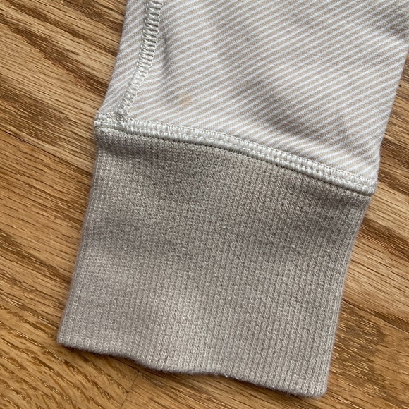 LULULEMON FULL ZIP STRIPED CREAM HOODIE / SWEATSHIRT SIZE 6 - Picture 11 of 11